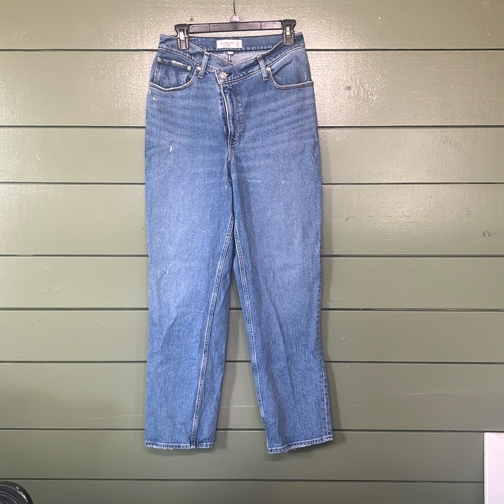 Abercrombie curve love 90s Straight Ultra High Rise 30/10 regular